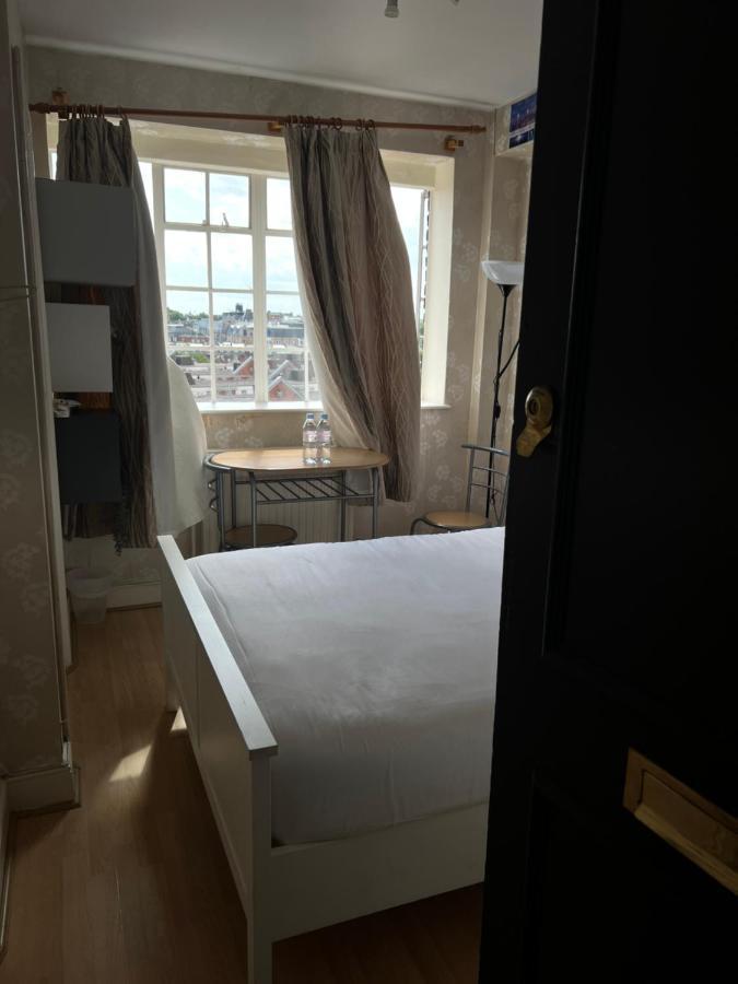 Super Located Studio In South Ken At Chelsea Cloister Londra Esterno foto