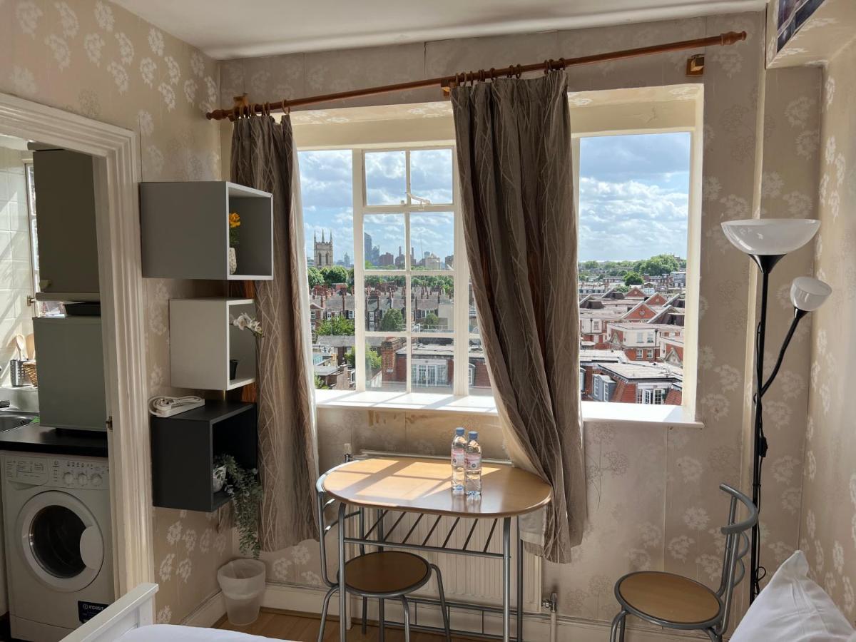 Super Located Studio In South Ken At Chelsea Cloister Londra Esterno foto