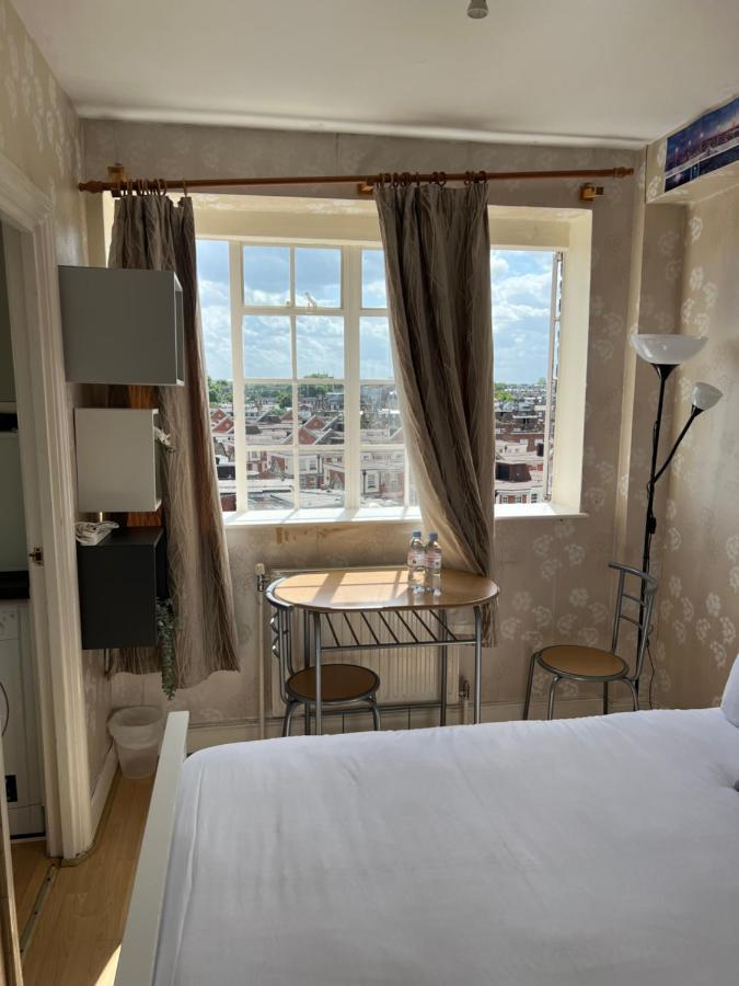 Super Located Studio In South Ken At Chelsea Cloister Londra Esterno foto